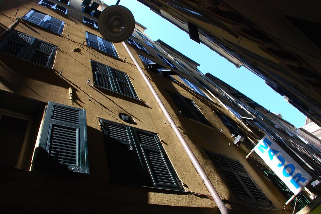 Major Genua